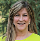 Certified QuickBooks Desktop and QuickBooks Online ProAdvisor and Financial Services for Small Businesses and Personal Finance Specialist Lindi Hannigan | Cypress Financial Services | Chicago IL